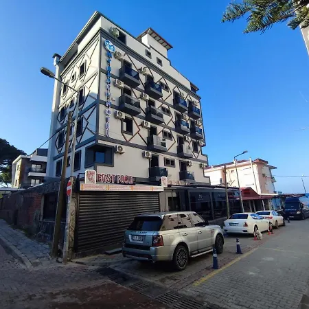 Hotel My