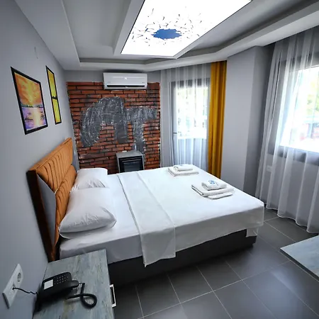 Hotel My